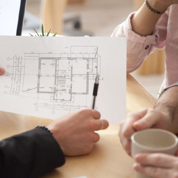 Planejado ou Decorado: O Que Realmente Vale o Seu Dinheiro?